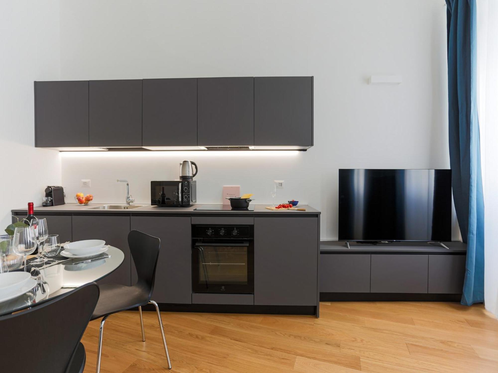The Best Rent - Modern One Bedroom Apartment In San Babila Milano Exterior foto
