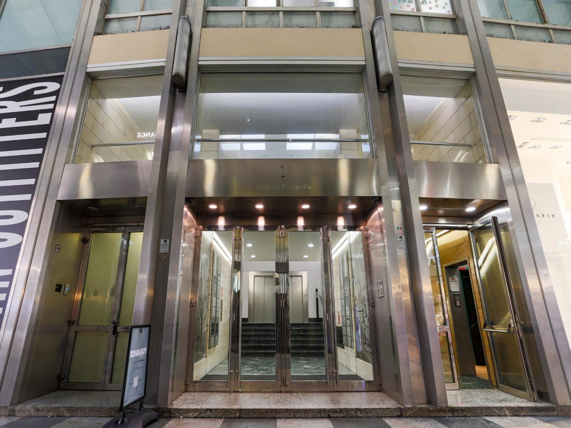 The Best Rent - Modern One Bedroom Apartment In San Babila Milano Exterior foto